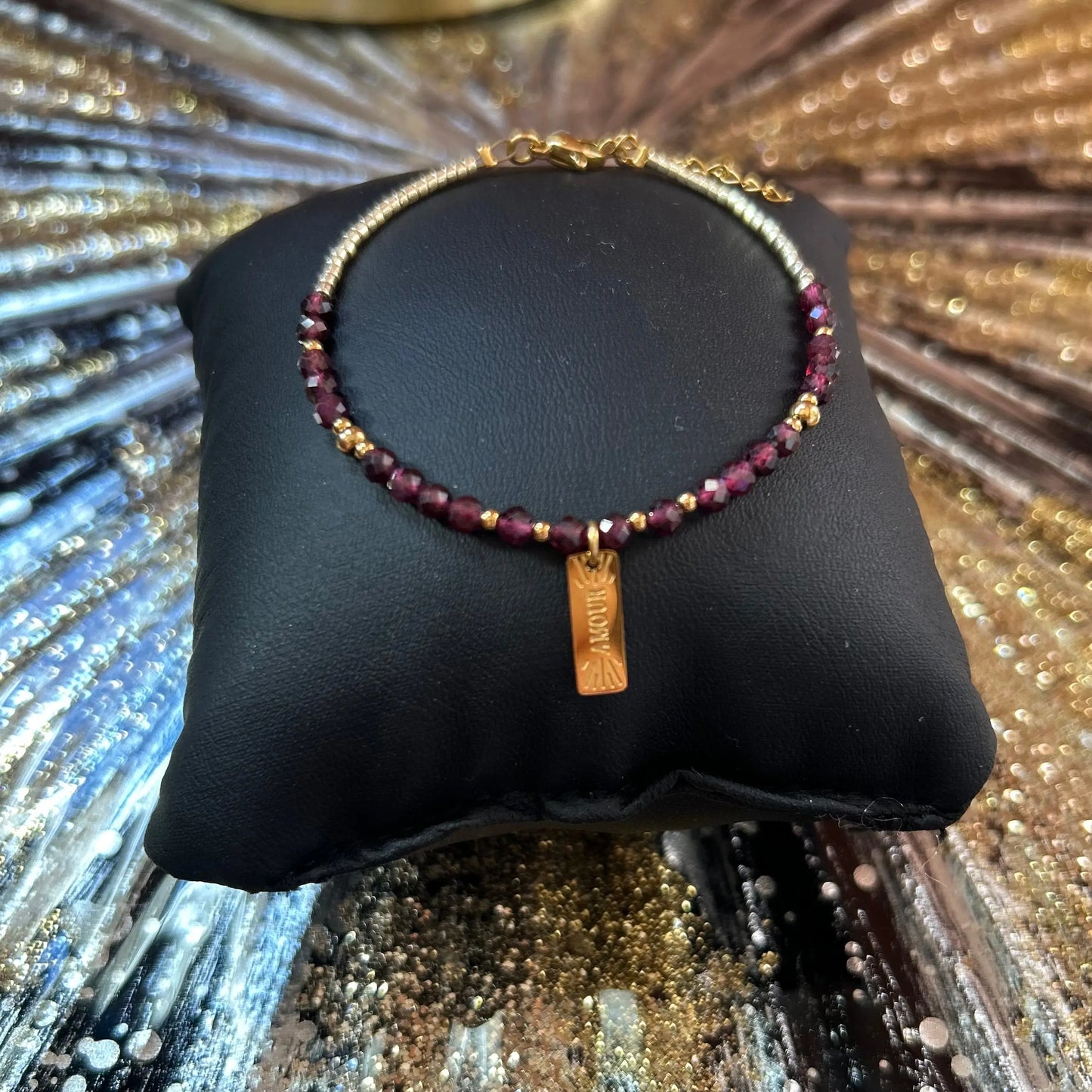 Bracelet Amour Grenat : LOVA Les Trésors De Ghjulia