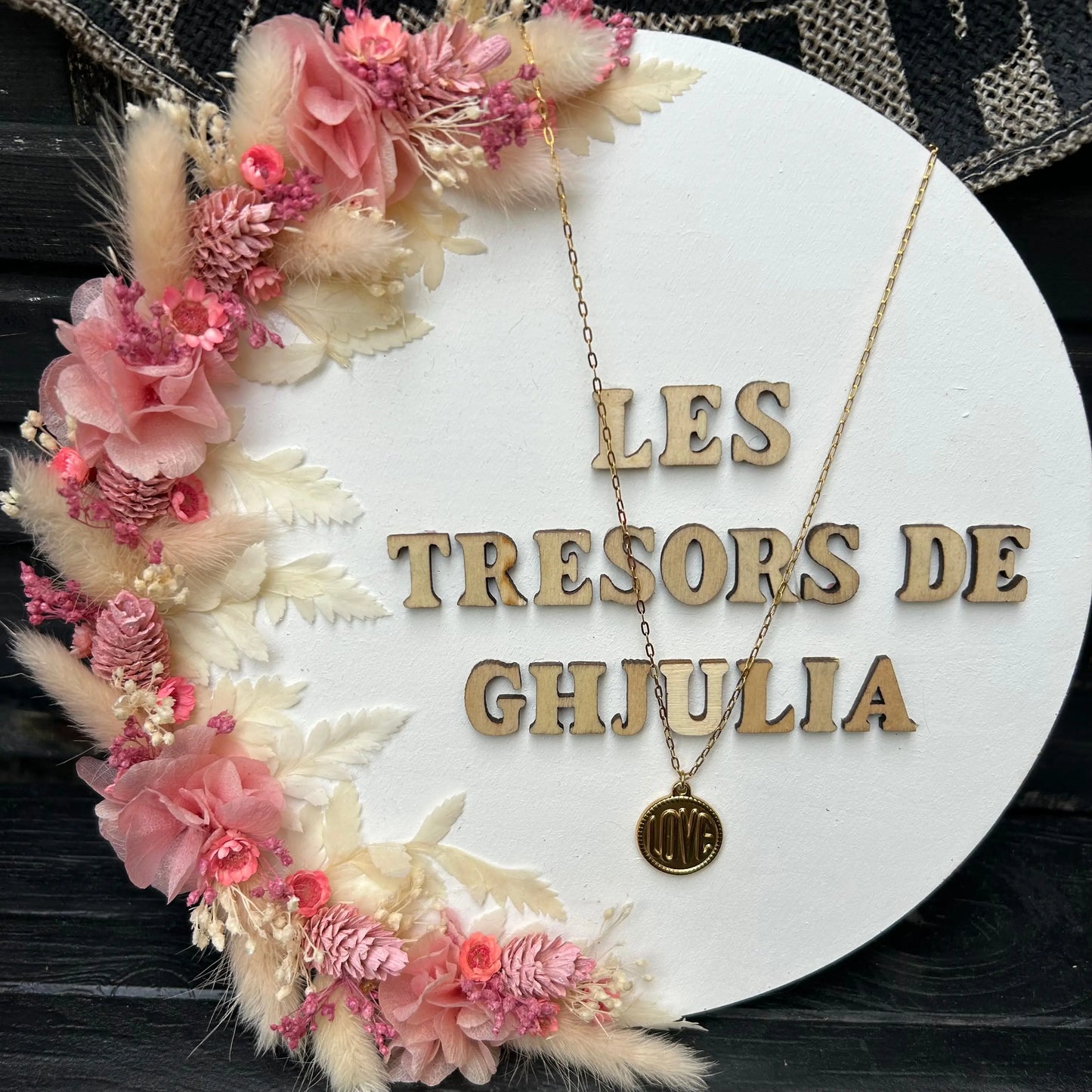 Collier chaine dorée : LOVE Les Trésors De Ghjulia