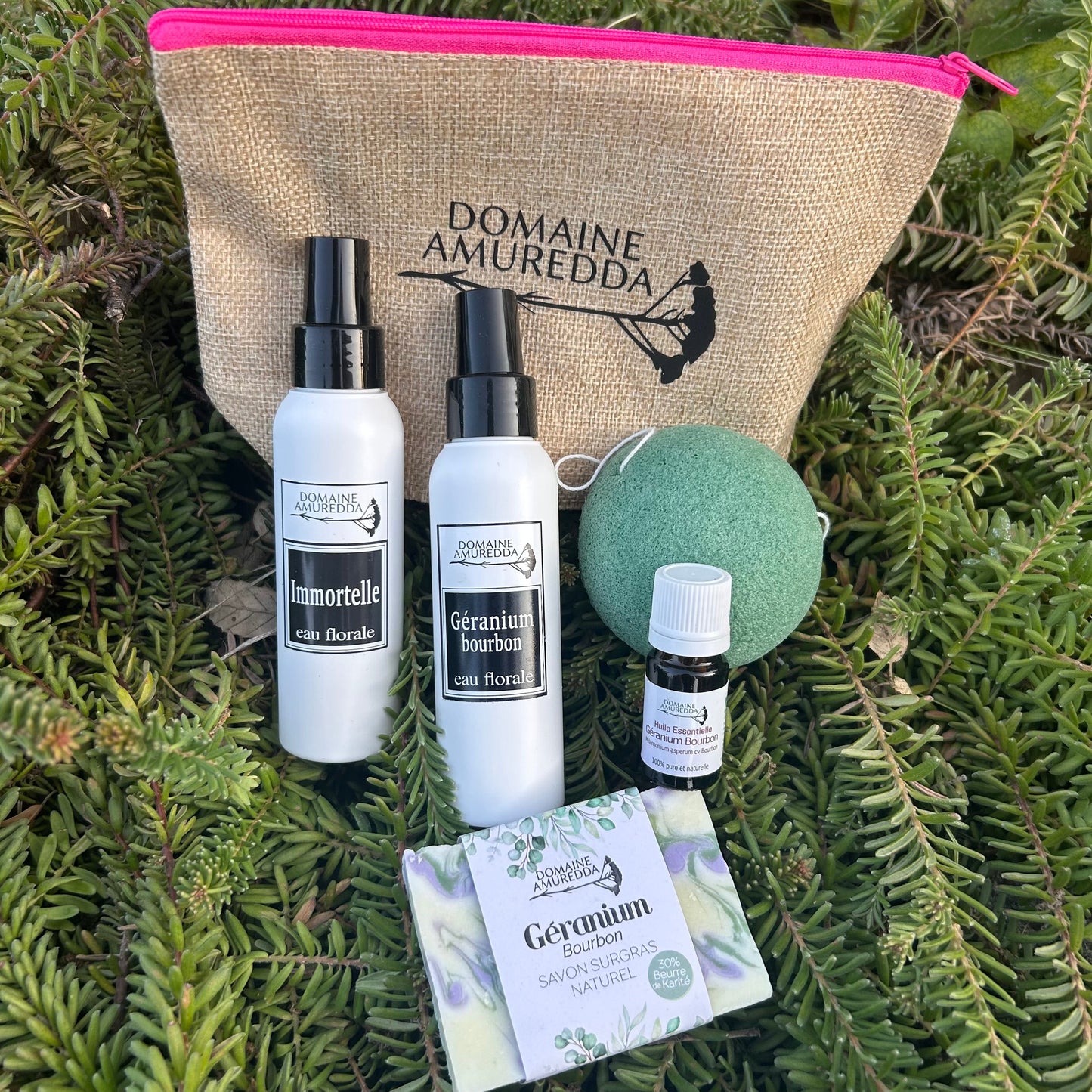 Coffret Ado Filles – Soin Naturel Peaux à Problèmes – Huile Essentielle Bio, Savon Surgras, Eaux Florales & Éponge Konjac – Fabrication Artisanale Corse Les Trésors De Ghjulia