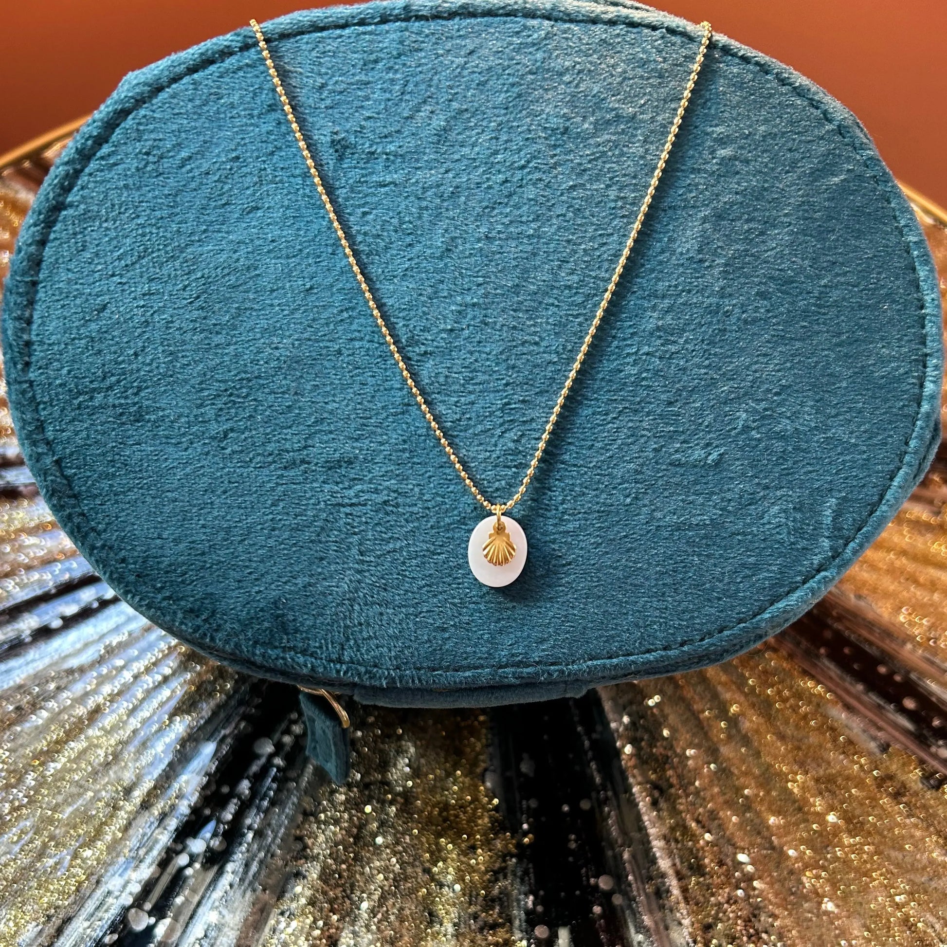 Chaîne Nacre et Coquillage : LEA Les Trésors De Ghjulia